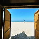 - Frontaal Zeezicht شقة