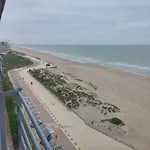 - Frontaal Zeezicht Middelkerke
