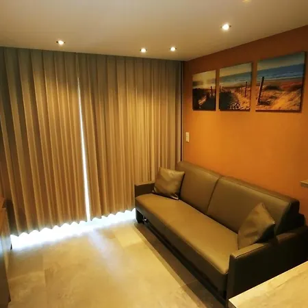 - Frontaal Zeezicht Apartment *