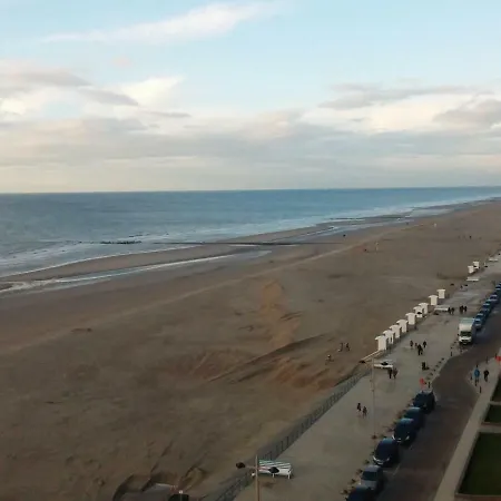 Lejlighed - Frontaal Zeezicht